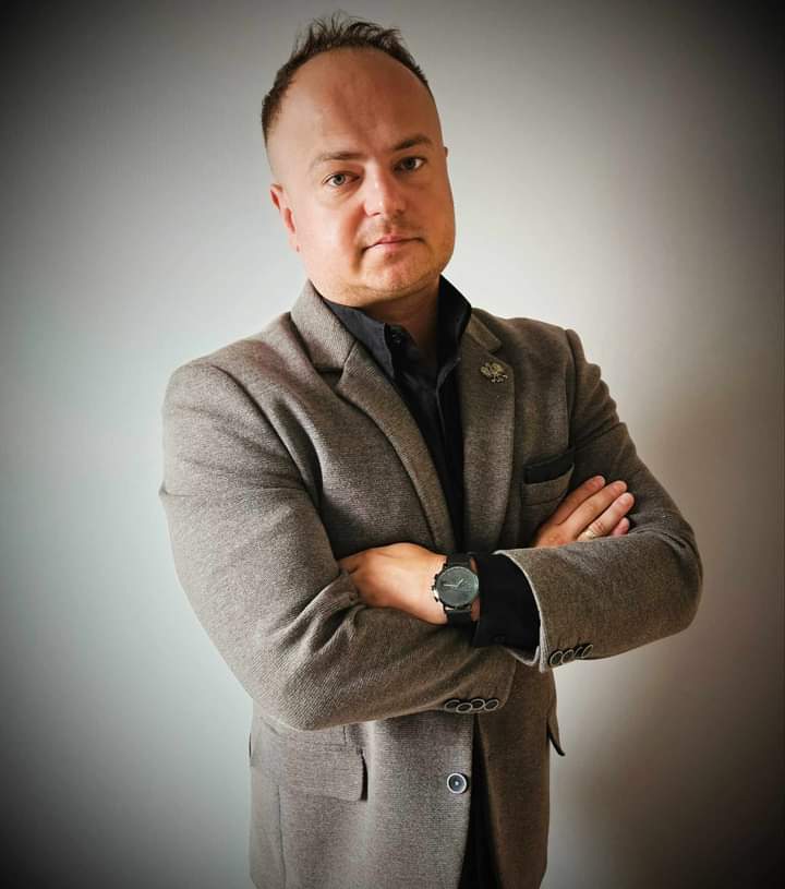 Damian Jarnicki - zdjęcie portretowe